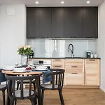 Seaside Beach 150M Do Plazy - Parking - Praia Apartments - Polsat Ergo Arena Plus